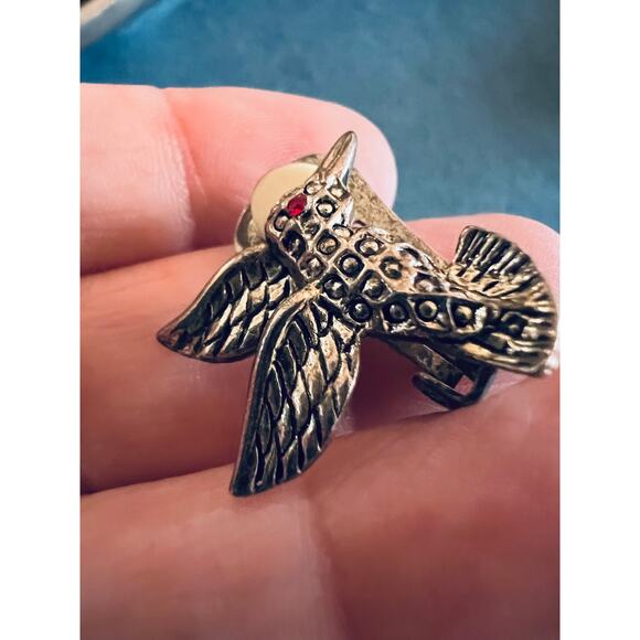 Vintage Hummingbird Clip-On Earrings Silver Tone Red Rhinestone Eye Bird Jewelry - Picture 4 of 7